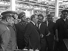 Как на Брежнева упал самолет