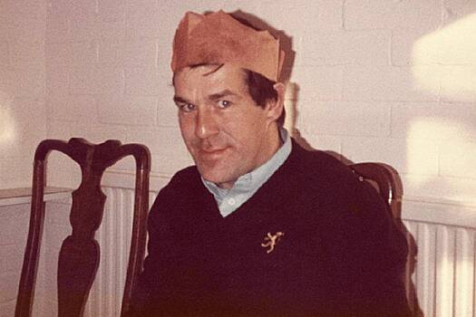 Как бездомный мужчина напросился в гости к супругам и остался у них на 45 лет