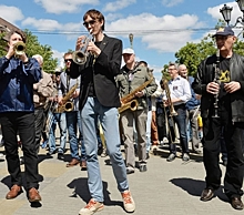 Суббота под звуки джаза: по центру Челябинска пройдет музыкальный парад
