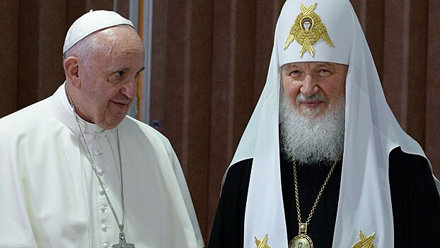 патриарх Кирилл поздравил Папу Римского с Рождеством