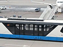 Почему у аэродромных и перронных автобусов колеса закрыты?