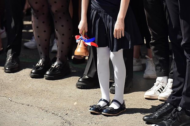 Российским школьникам посоветовали отказаться от зарубежных песен на последнем звонке