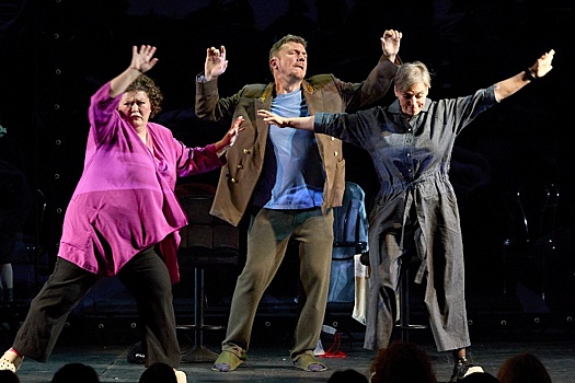 В Театре наций пройдет пока спектакля "Аркаим" о любви к близким с деменцией