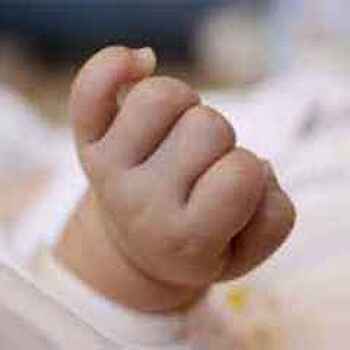 СК РФ выясняет обстоятельства смерти новорожденного в торговом центре