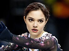 Медведева рассказала, как врач потушила сигарету об ее спину