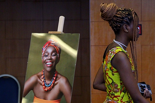 Кизомба, ритмы барабанов джембе и модные показы: что можно увидеть на Неделе африканской культуры KizzAfro в Москве