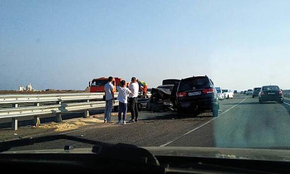 На трассе «Тавриде» в ДТП пострадали 7 человек, один ребенок скончался