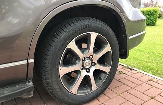 Мягкое лето. Тестируем Bridgestone T005 на собственном автомобиле.