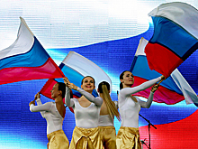 День России, который так и не вытеснил 7 ноября