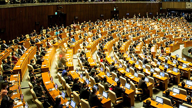 Парламент Южной Кореи рассмотрит предложение об импичменте президенту