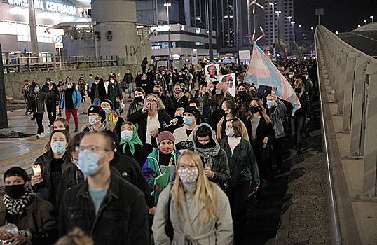 В Польше начались протесты из-за запрета на аборты при неизлечимой болезни плода