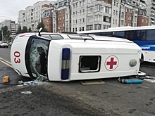 Омская прокуратура взяла на контроль проверку аварии со скорой, в которой везли роженицу