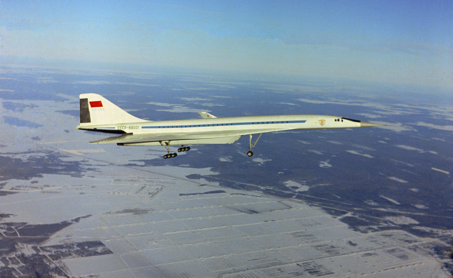 Первый экспериментальный полёт опытного, сверхзвукового, магистрального, пассажирского самолета Ту-144, 1968 год