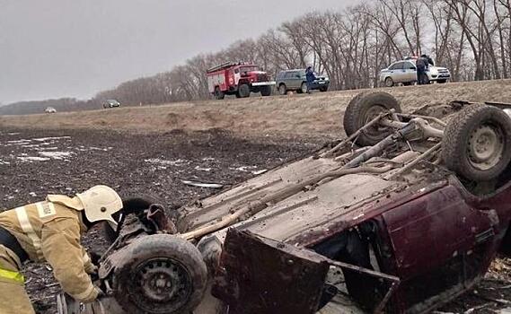 В Курской области водитель без прав попал в ДТП