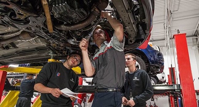 ТОП-3 самых больших ошибок владельцев спорткаров при уходе за автомобилем