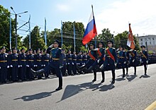 На центральной площади Воронежа состоялось торжественное вручение дипломов выпускникам Военно-воздушной академии