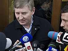 Комик, ставший президентом Украины, готовится к атаке на миллиардера Ахметова