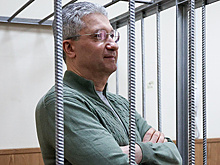 Новый эпизод взятки у Тимура Иванова связан с поставками горошка, огурцов и томатов