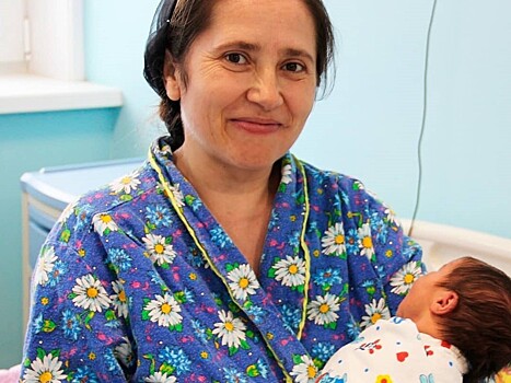 40-летняя россиянка стала мамой 12 раз