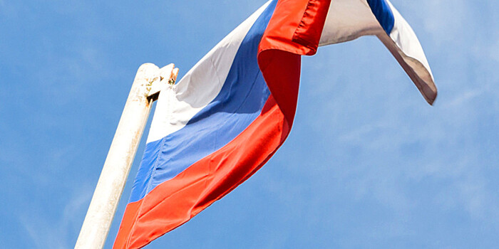 Российский флаг установили на вершине горы Ай-Петри