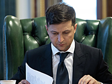 Зеленский уволил трех губернаторов