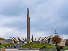 У стелы "Минск - город-герой" началась программа Дня белорусской столицы