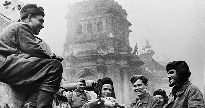 The Times (Великобритания): ветеранам Красной Армии приказано опознать зверствовавших в годы войны нацистов