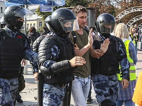 Правовой фон московских протестов: обзор юридических новостей