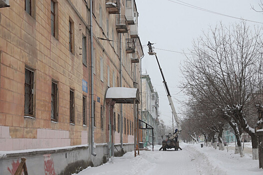 В Дзержинске усилят контроль работы по очистке крыш зданий от наледи и снега