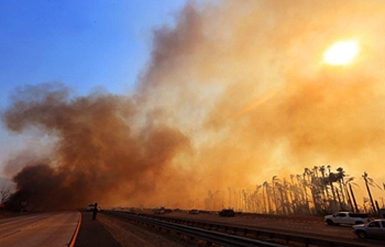 Горные пожары в американском штате Калифорния предварительно взяты под контроль