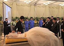 В Китае мужчина сыграл свадьбу с трупом возлюбленной