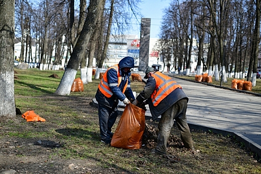 В Ярославле каждый день на уборку города выводят чиновников мэрии