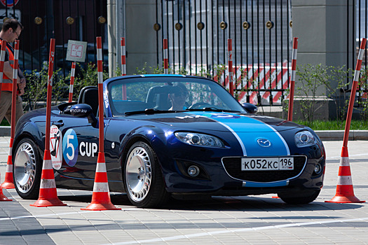 На Урале нашли самую умелую женщину-водителя: она доказала это за две минуты