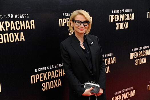 Эвелина Хромченко рассказала о модных этой осенью пальто