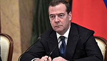 Медведев подписал распоряжение о субсидиях на строительство медучреждений
