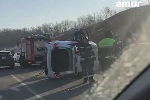 Mash: во Владивостоке BMW с человеком разбилась в ДТП