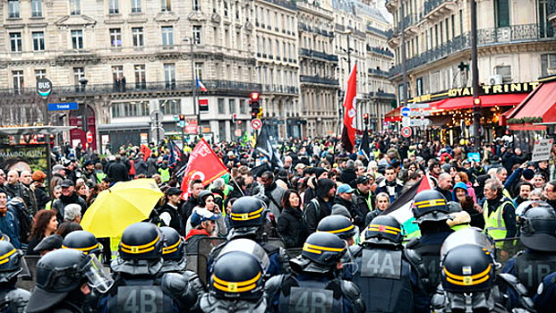 Забастовка против пенсионной реформы обошлась французским транспортным компаниям в 1 миллион евро