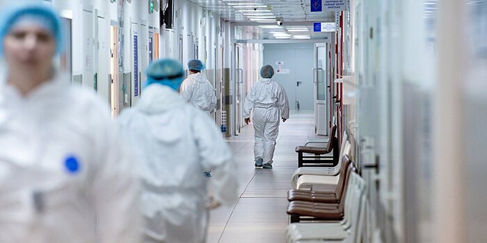 Более пяти тысяч путешественников были обследованы врачами больницы на Лобненской