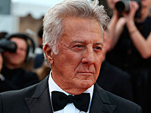 Известного актера обвинили в домогательствах