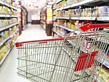 Рыба с червями и полый арбуз. В сети гипермаркетов «Глобус» нашли продукты с душком