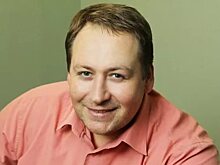 Стас Дужников приготовил к Новому году специальный наряд
