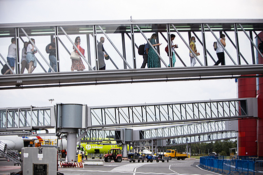 Калининградская семья, улетевшая в Турцию за день до сокращения рейсов, вернулась домой: как это было