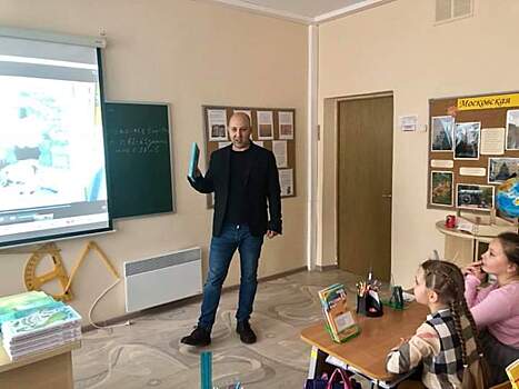 Школьники встретились с писателем Валентином Постниковым