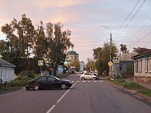 В Орле водитель «Ларгуса» протаранил две машины и попал в больницу