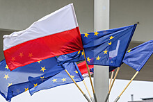 Еврокомиссар Рейндерс: ЕС может принять меры против Польши из-за закона о "влиянии России"