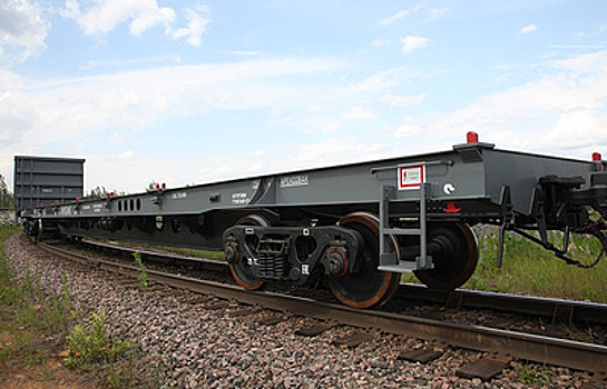 "Ведомости": РЖД через три года смогут перевозить грузы в тяжелых вагонах