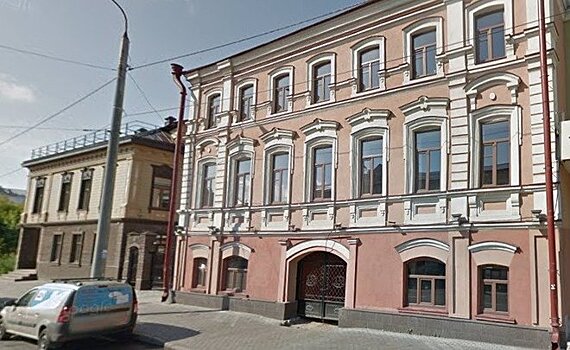 В Казани вновь продают два исторических особняка на улице Тукая