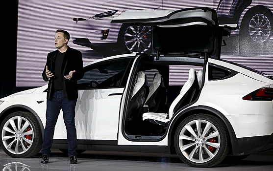 Илон Маск рассказал, какие машины водит