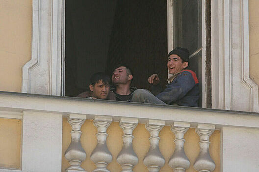 За год число мигрантов, получивших ВНЖ посредством брака, выросло в 1,5 раза