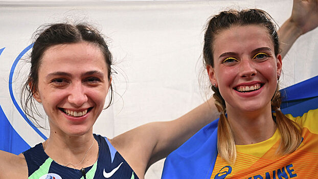 Украинка Могучих опять оказалась на одном фото с Ласицкене